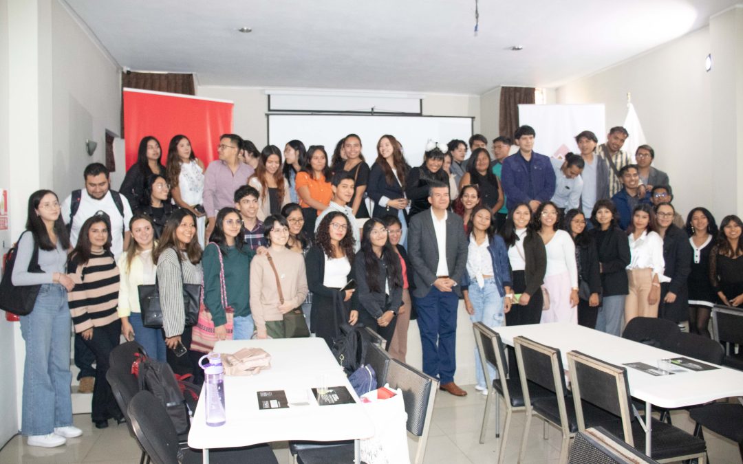 Estudiantes de comunicación destacan capacitación sobre «Herramientas digitales para el periodistas del futuro»