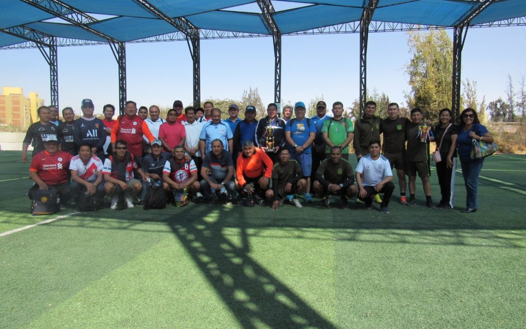 Periodistas participan en mañana deportiva con personal de CM Francisco Bolognesi