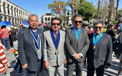 Past decanos de CPP_Periodistas de Arequipa presentes en desfile Dominical