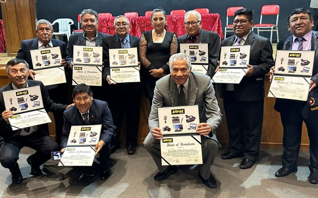 Reconocen a periodistas colegiados por destacada labor profesional en Arequipa