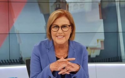 Mónica Delta visibiliza los retos de ser madre y periodista en emotivo webinar